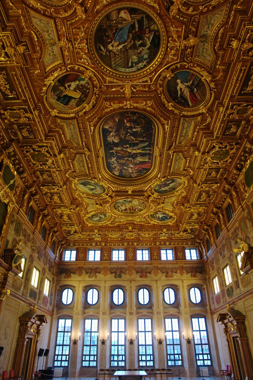 Decoration of the Golden Hall by