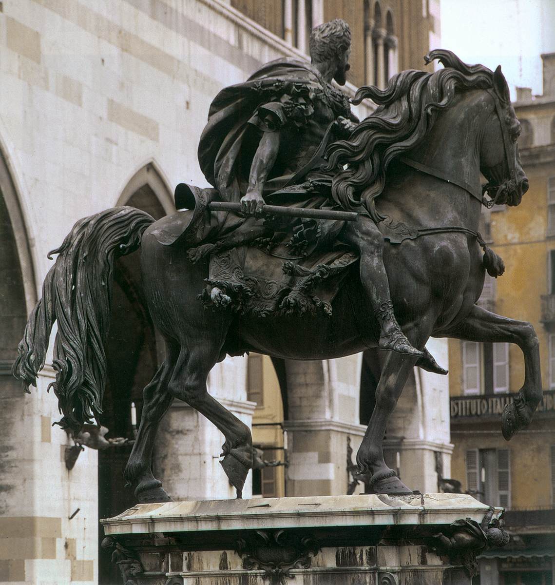 Equestrian Statue of Alessandro Farnese by MOCHI, Francesco