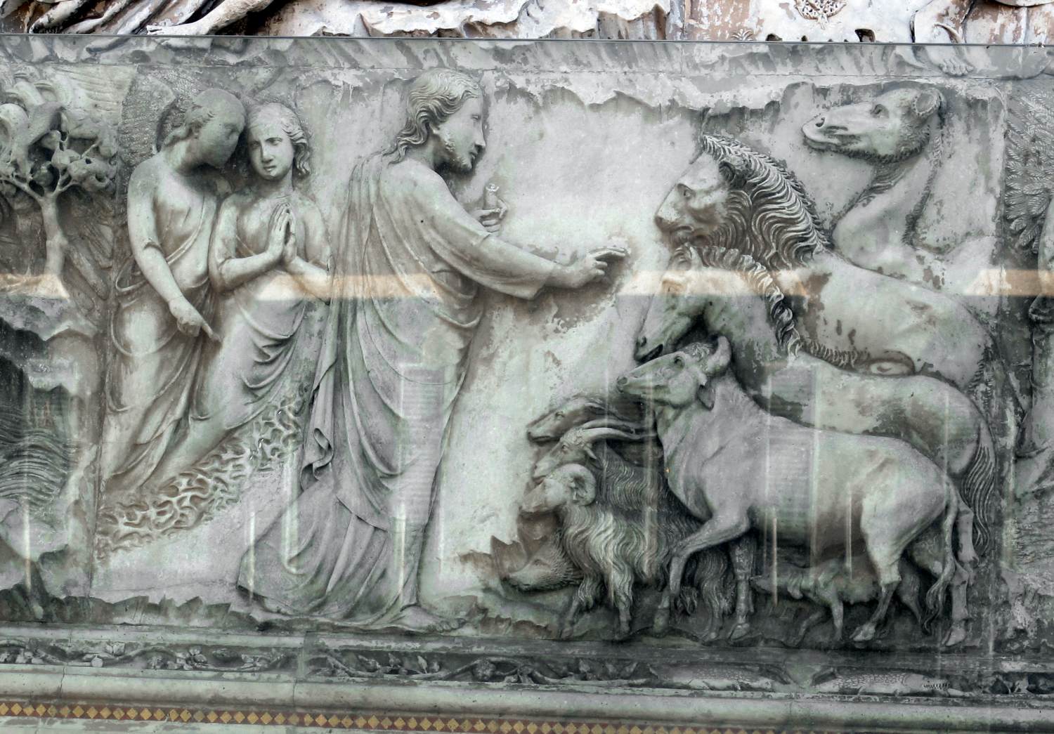 Reliefs on pier 1: Scene 2 by MAITANI, Lorenzo