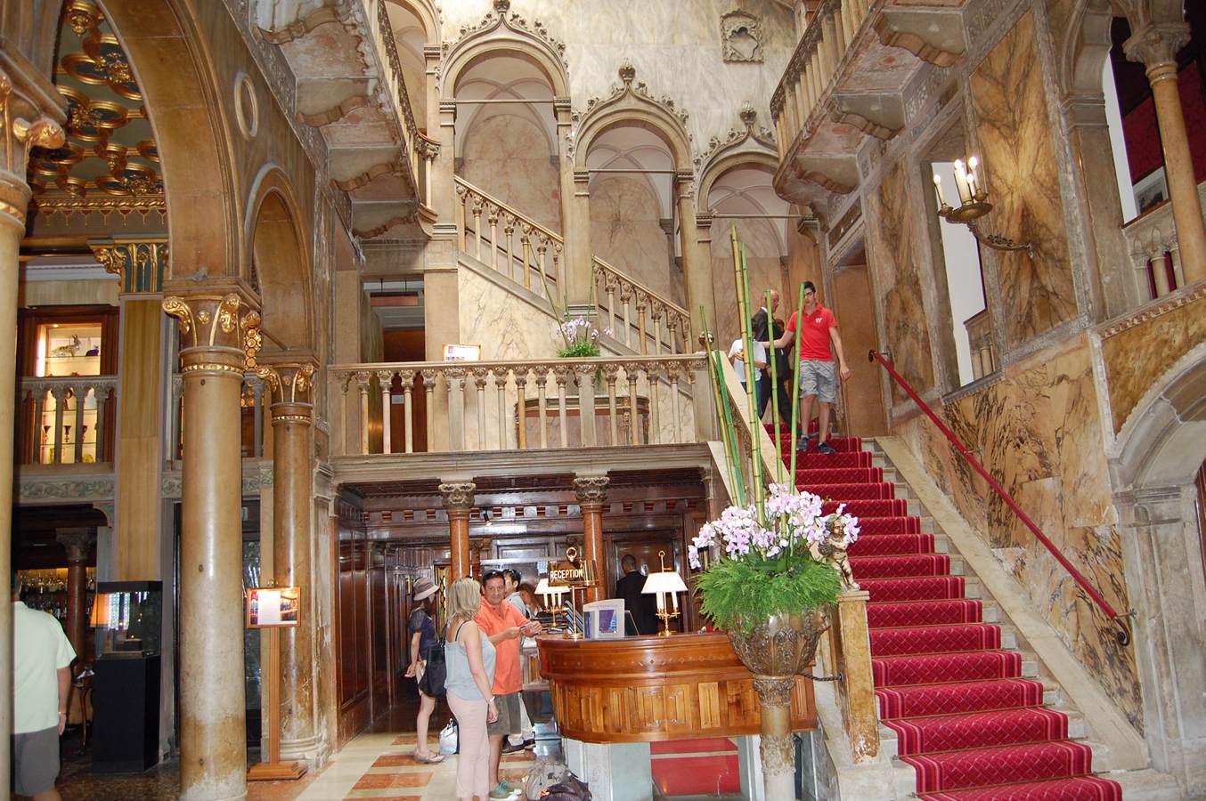 Palazzo Dandolo (Hotel Danieli): Interior by ORSI, Tranquillo