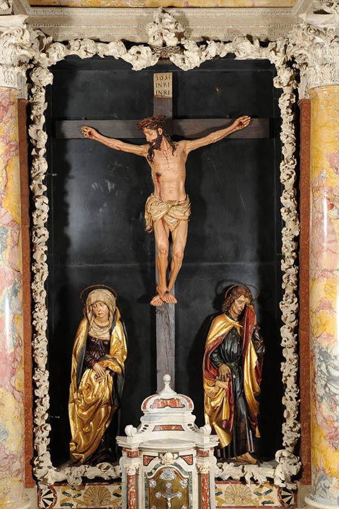 Crucifix with figures by