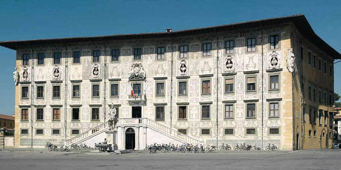 Façade of the Palazzo dei Cavalieri by VASARI, Giorgio