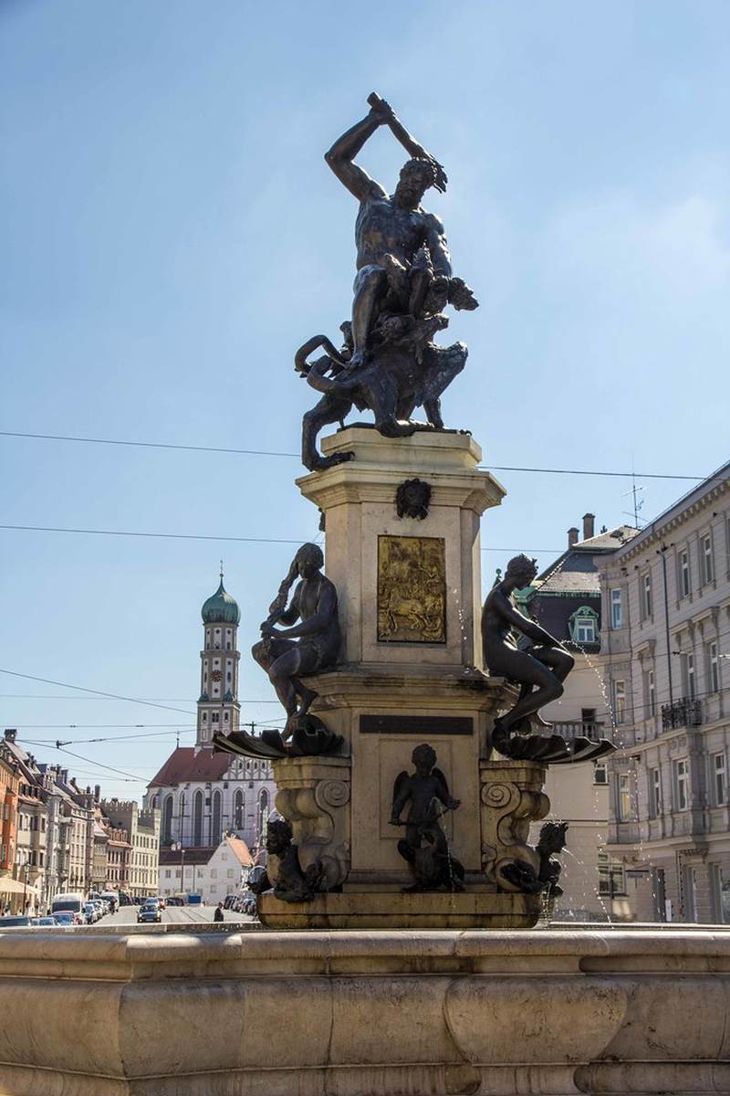 Hercules Fountain by