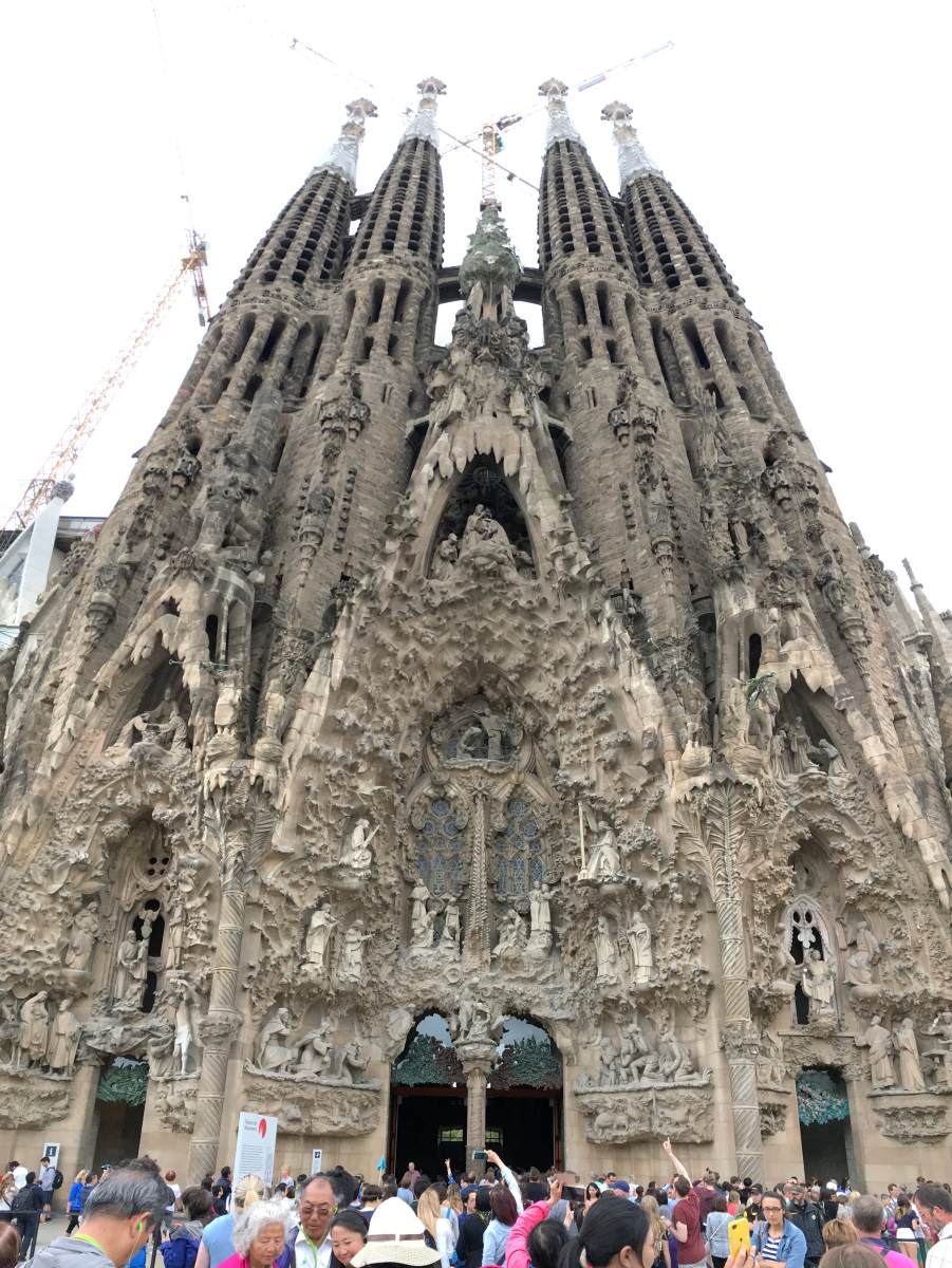 La Sagrada Familia: Nativity façade by GAUDÍ, Antoni