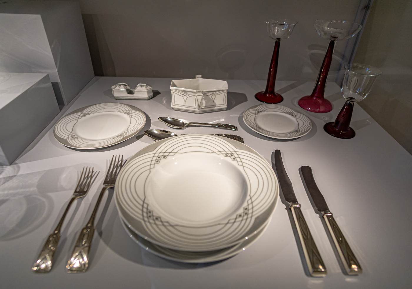 Dinner service by