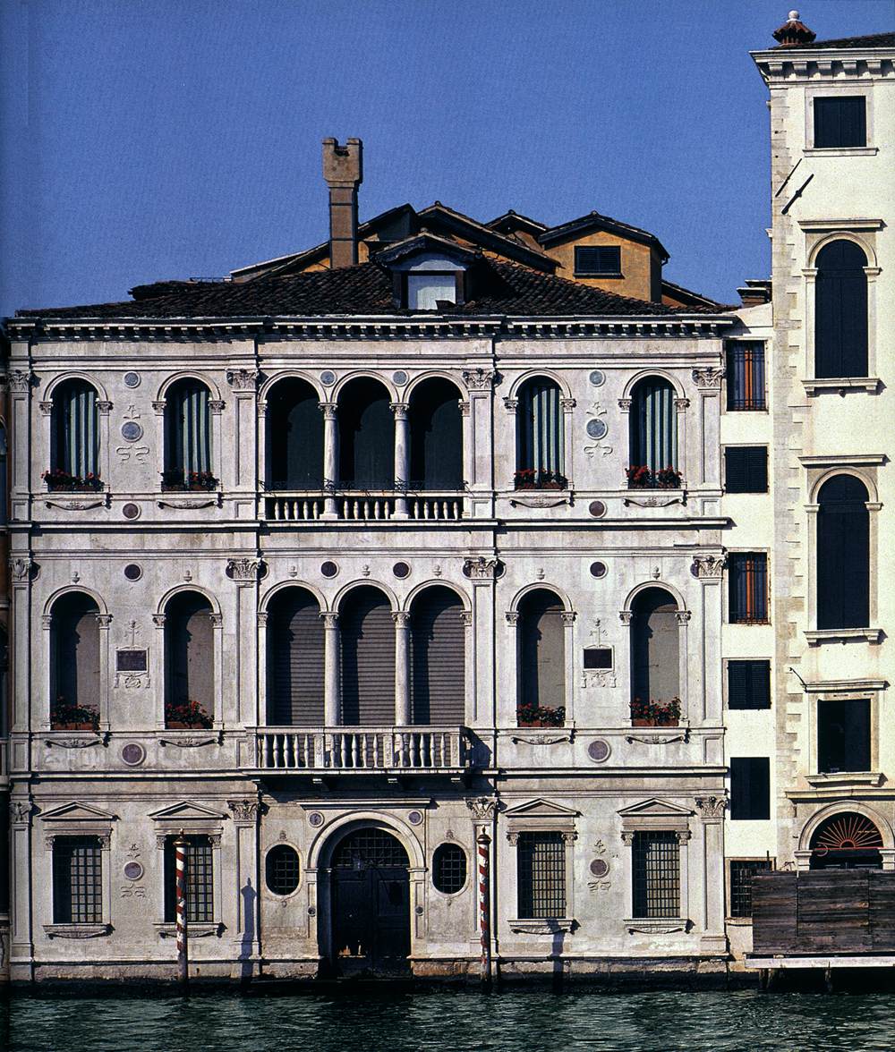 Palazzo Grimani Marcello: Façade by