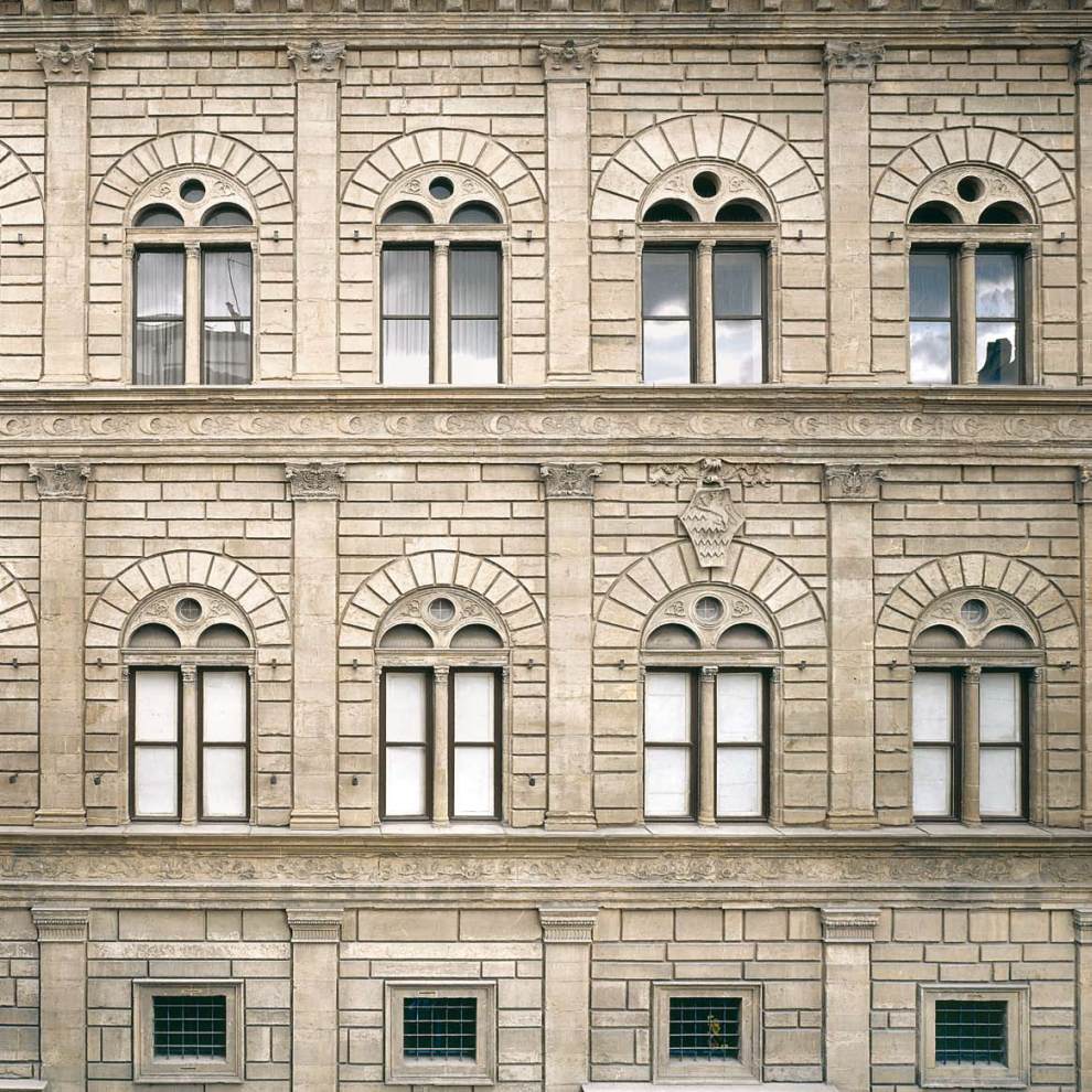 Palazzo Ruccelai: Façade (detail) by ALBERTI, Leon Battista