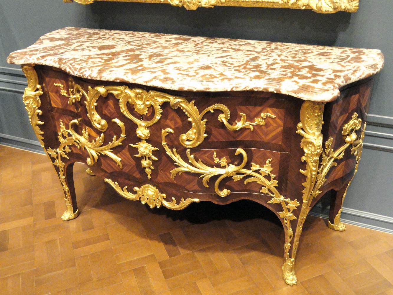 Commode by CRESSENT, Charles