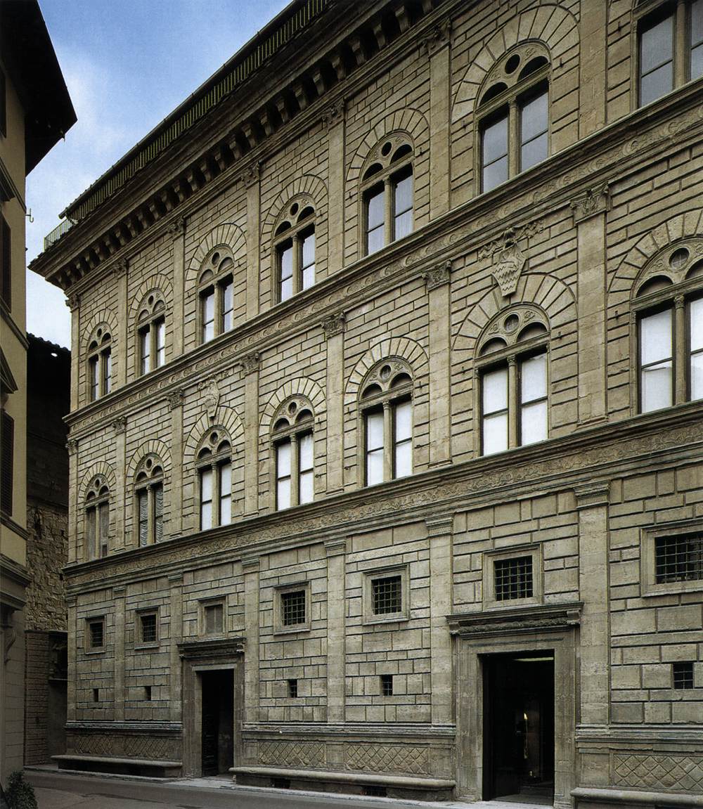 Palazzo Ruccelai: Façade by