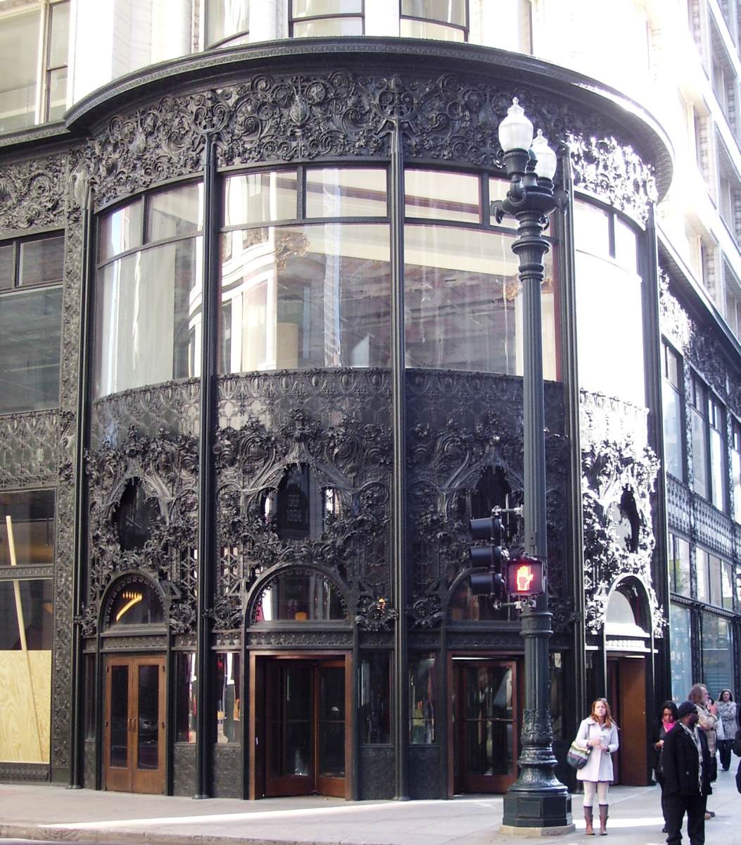 Carson, Pirie, Scott & Company Building: entrance by SULLIVAN, Louis Henry