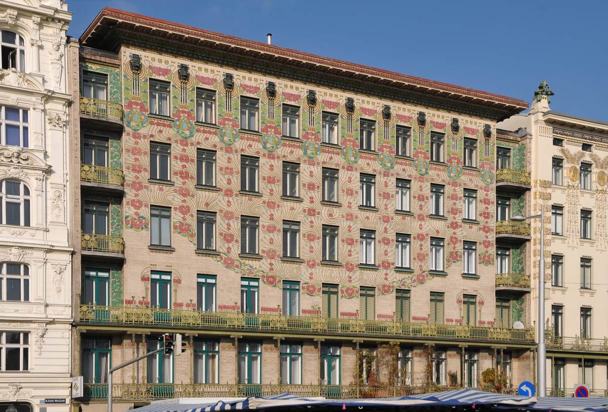 Majolica House: general view by WAGNER, Otto