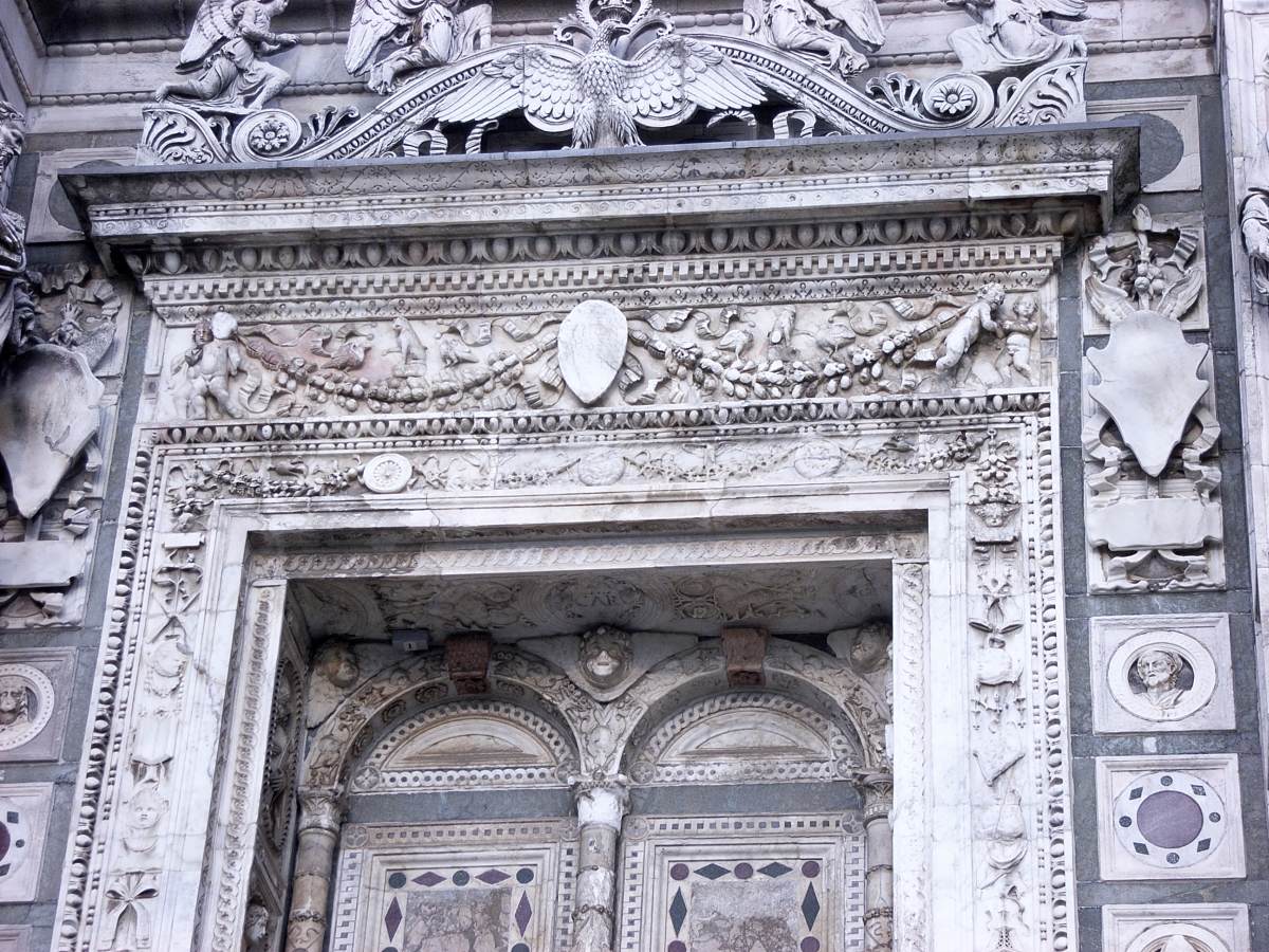 Detail of the façade by AMADEO, Giovanni Antonio