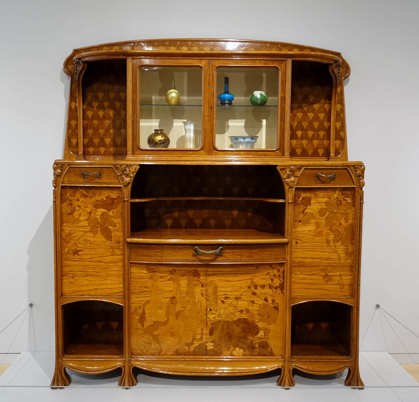 Cabinet by MAJORELLE, Louis