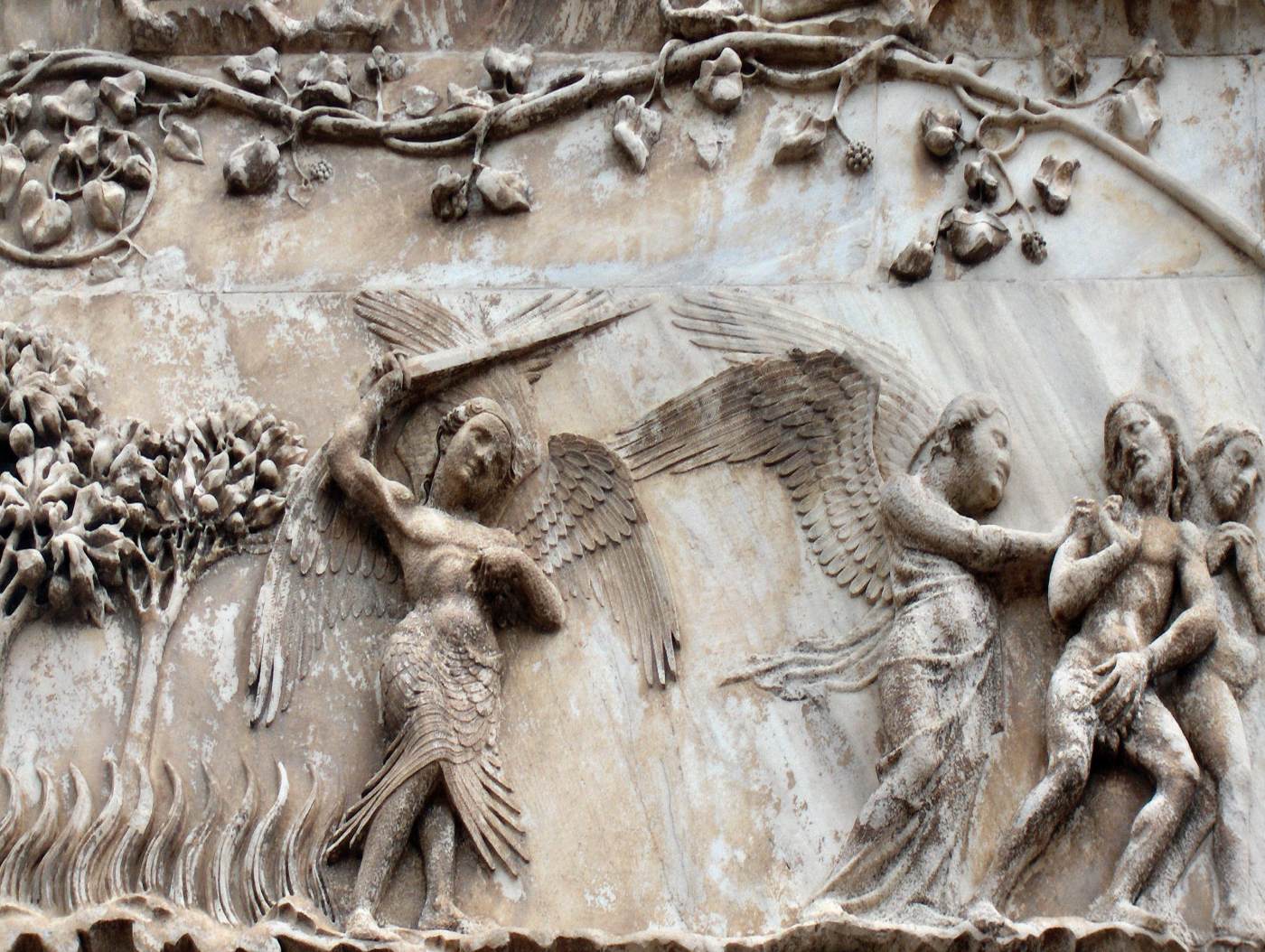 Reliefs on pier 1: Scene 8 (detail) by