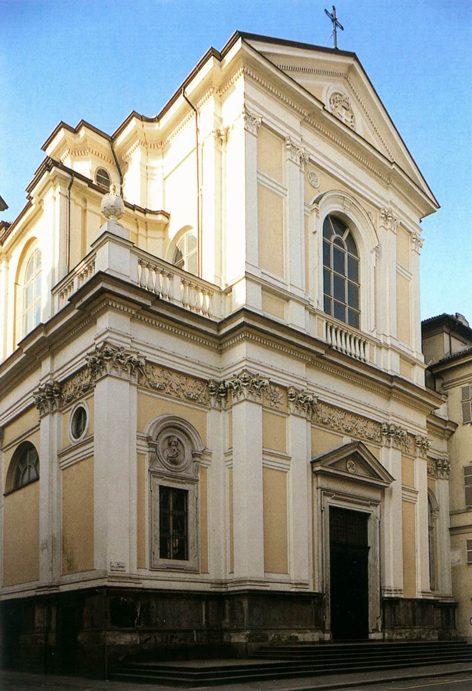 Exterior view by JUVARRA, Filippo