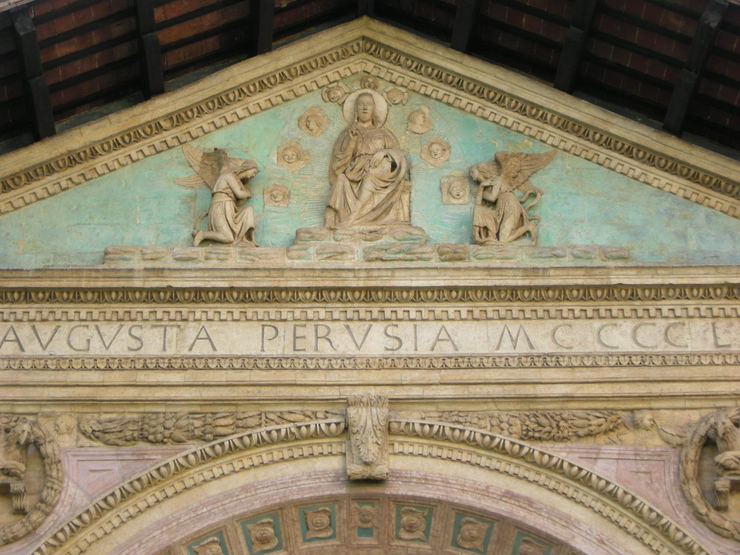 Sculptures on the façade (detail) by AGOSTINO DI DUCCIO