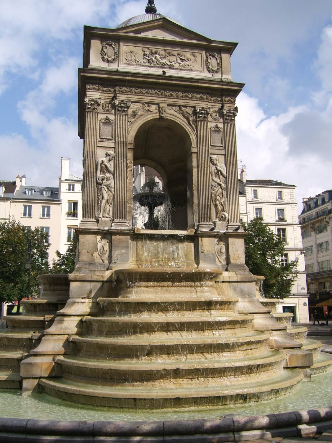 Fontaine des Innocents by GOUJON, Jean