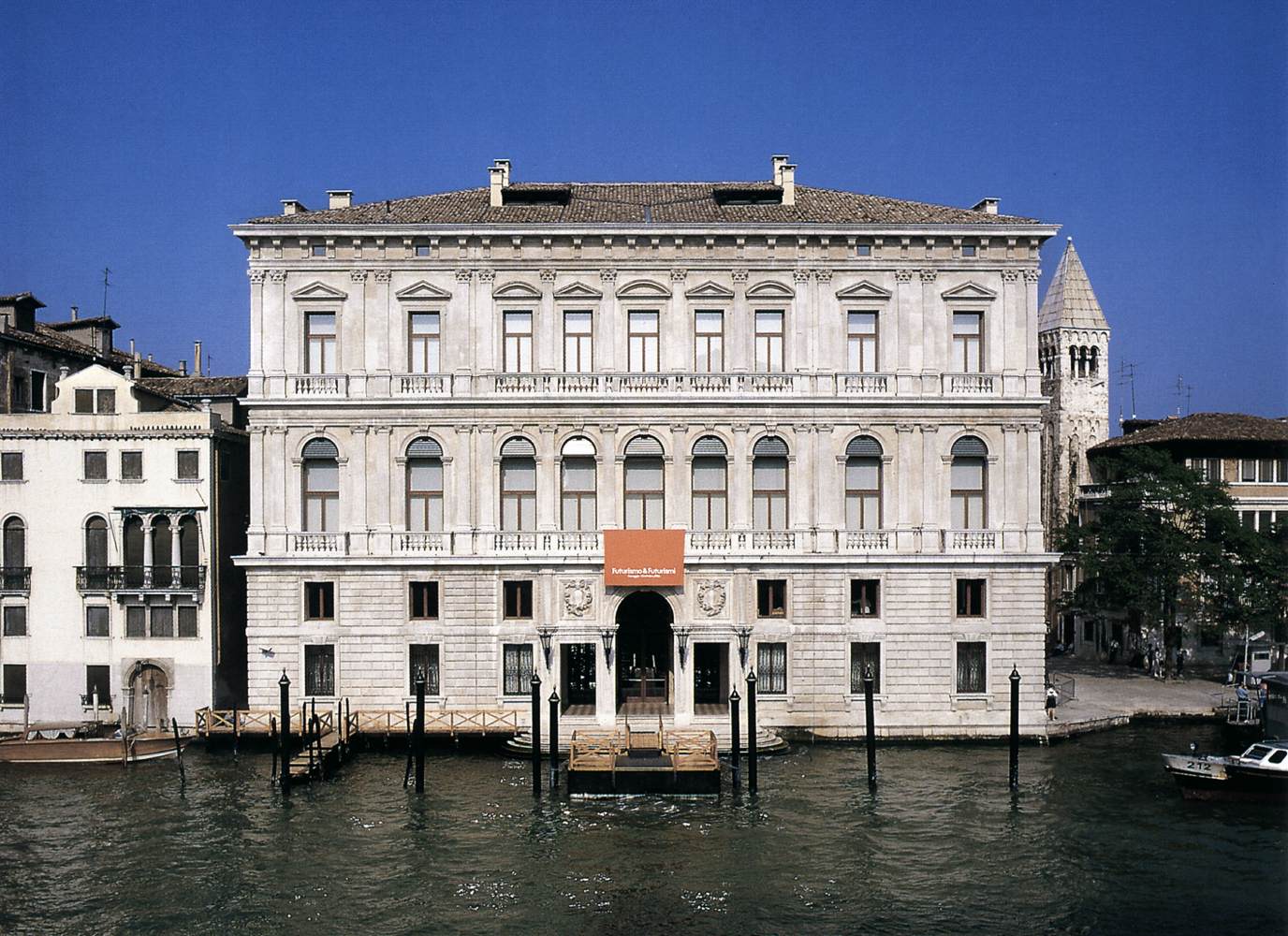 Palazzo Grassi: Façade by