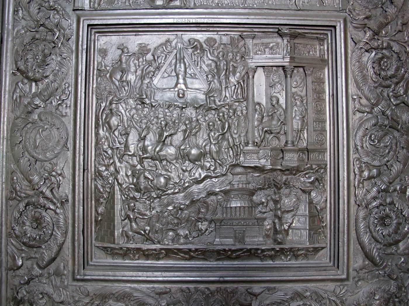 Bronze door: Martyrdom of St Peter by FILARETE