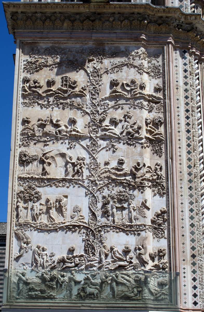 Reliefs on pier 1 by MAITANI, Lorenzo