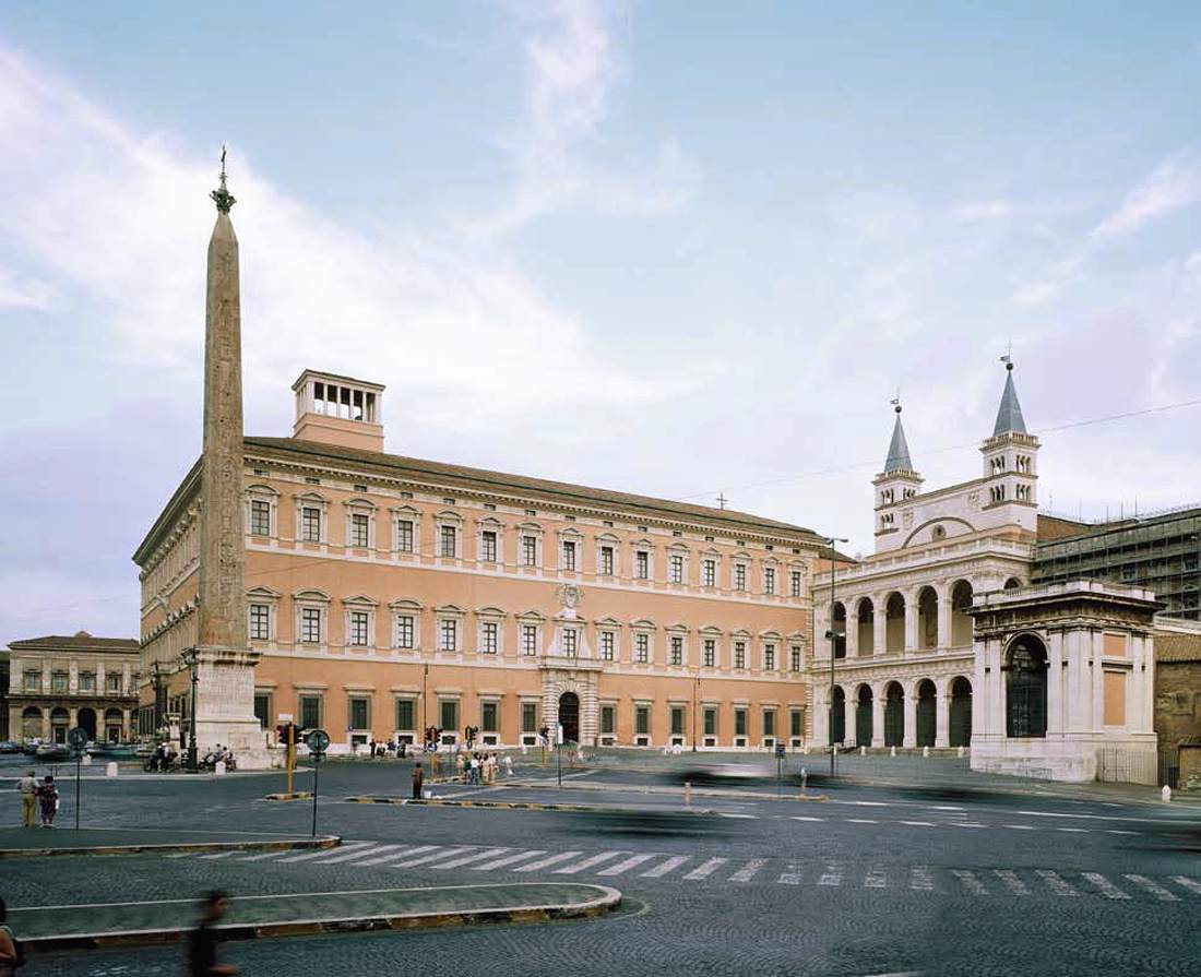 Palazzo del Laterano with the Loggia delle Benedizioni by