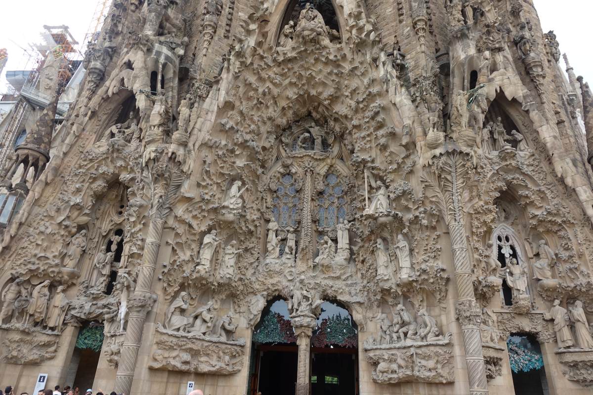 La Sagrada Familia: Nativity façade (detail) by