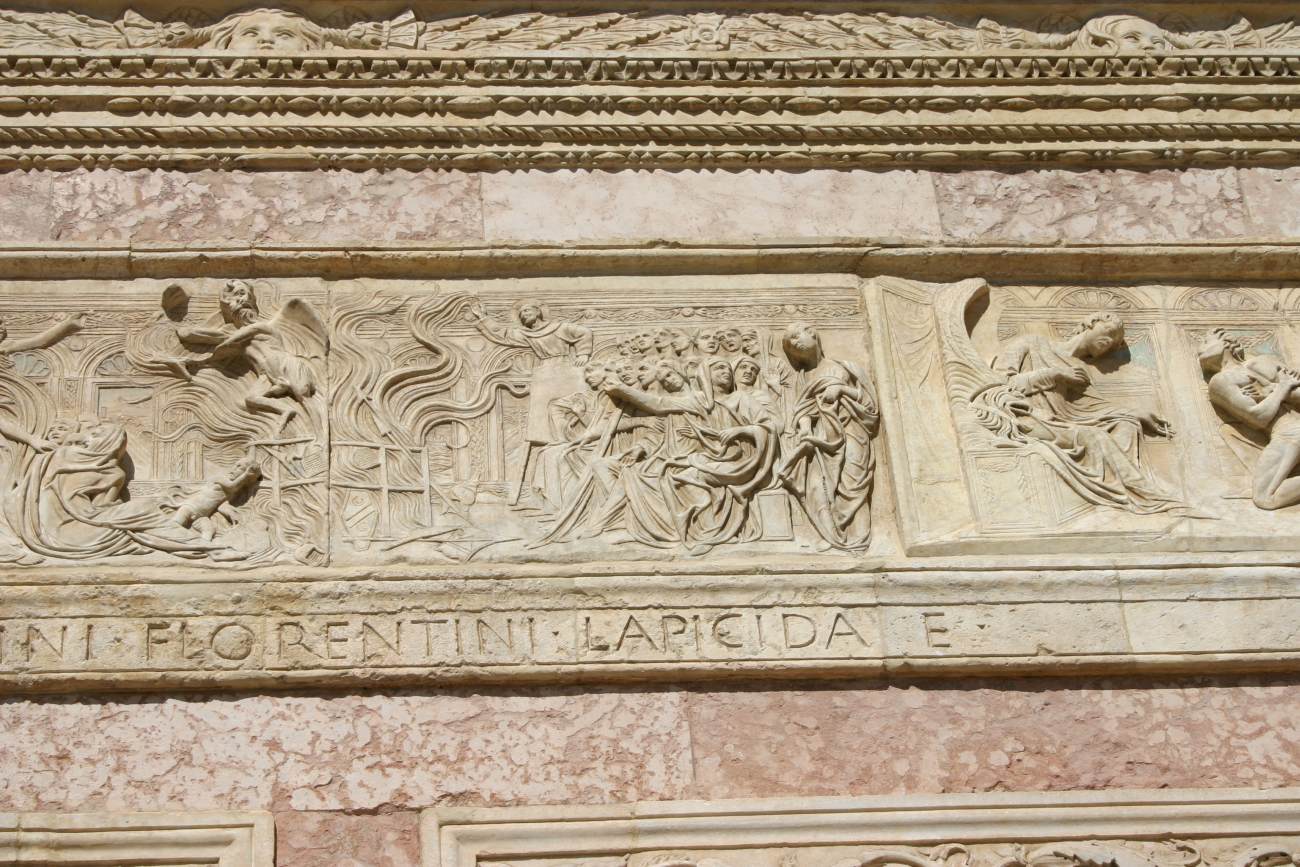 Sculptures on the façade (detail) by