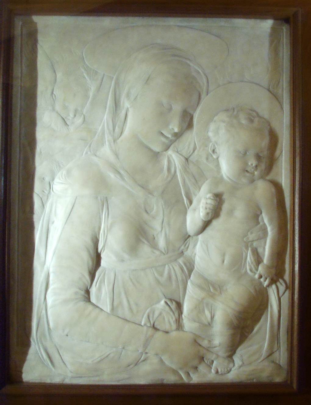 Virgin and Child by DESIDERIO DA SETTIGNANO