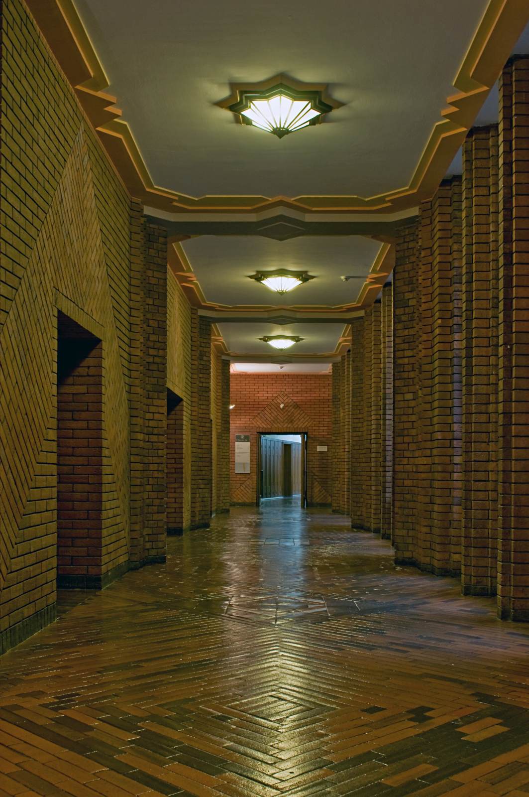 Peter-Behrens-Bau: interior by BEHRENS, Peter