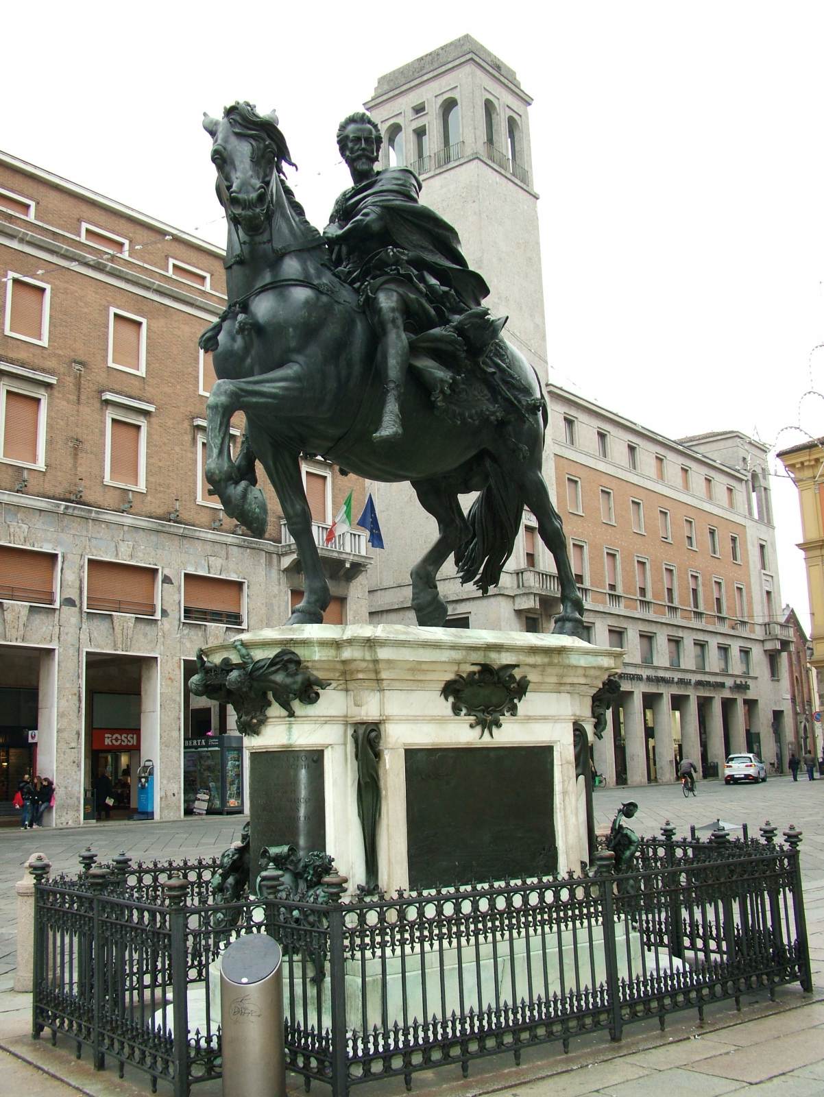 Equestrian Statue of Alessandro Farnese by MOCHI, Francesco