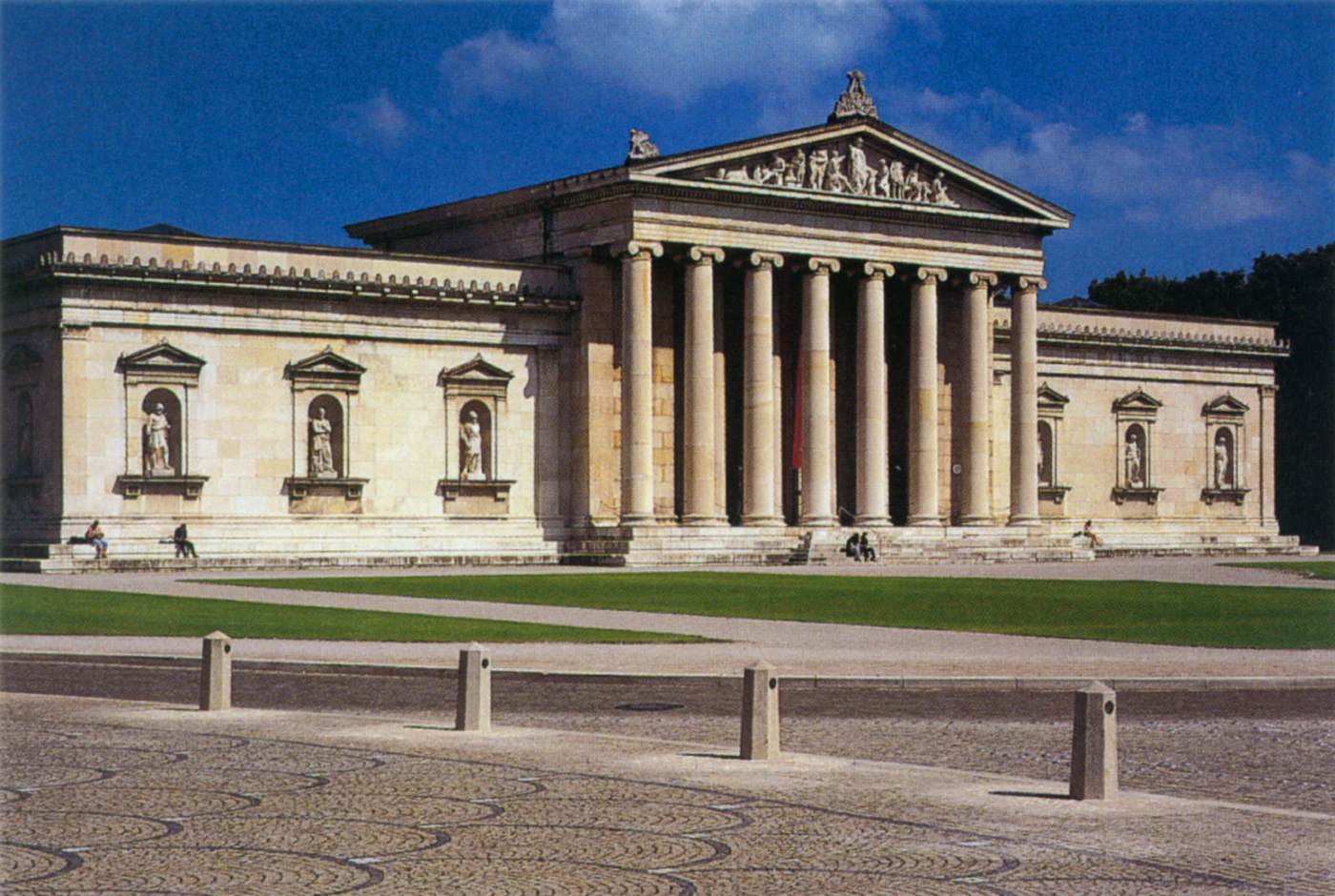 Glyptothek by KLENZE, Leo von