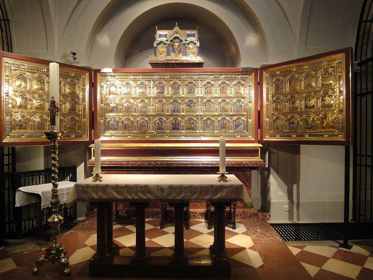 Winged Altarpiece (transferred from a pulpit) by NICHOLAS OF VERDUN