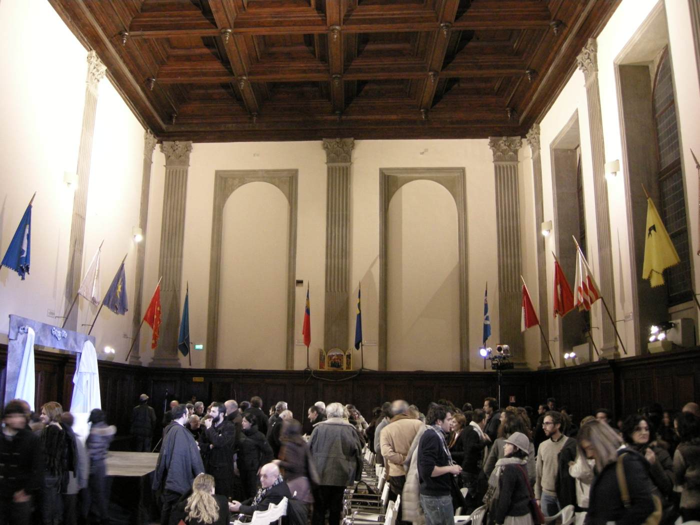 Interior view by BRUNELLESCHI, Filippo