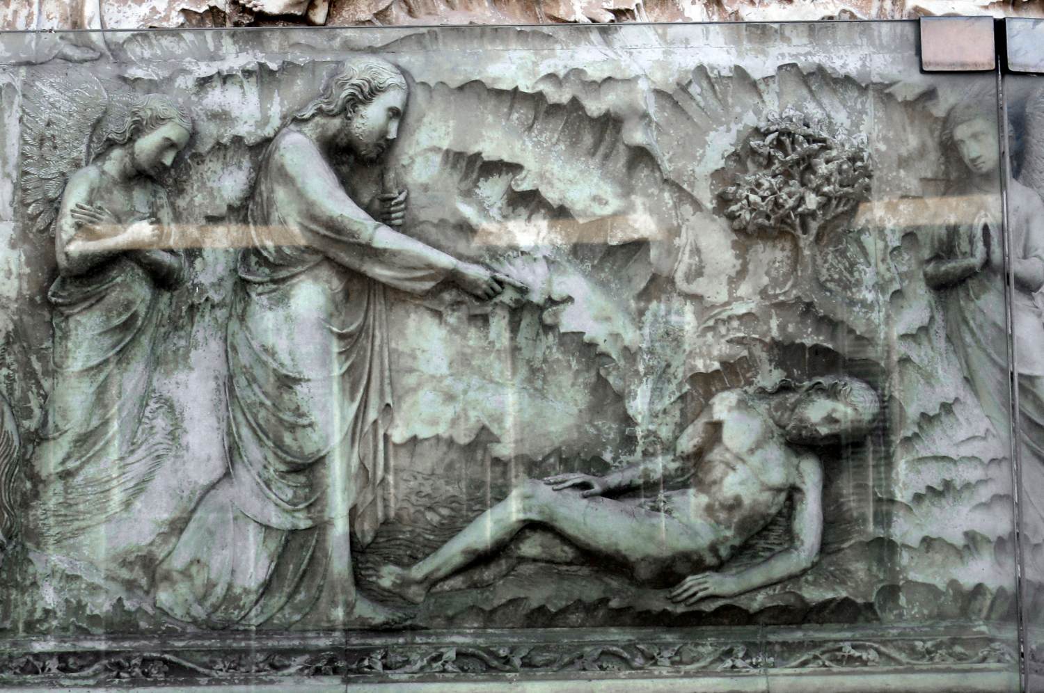 Reliefs on pier 1: Scene 3 by