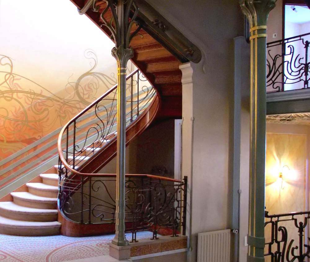 Hôtel Tassel: staircase by HORTA, Victor