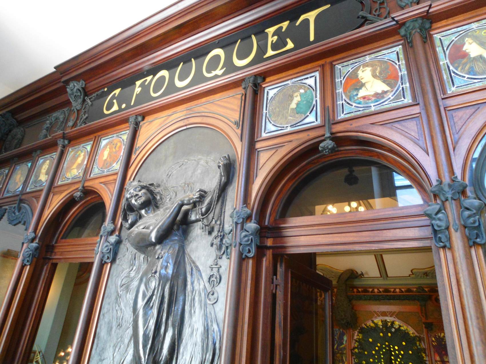 Boutique of Georges Fouquet: storefront by MUCHA, Alphonse