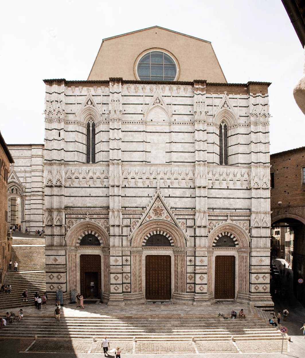 Exterior view by CAMAINO DI CRESCENTINO