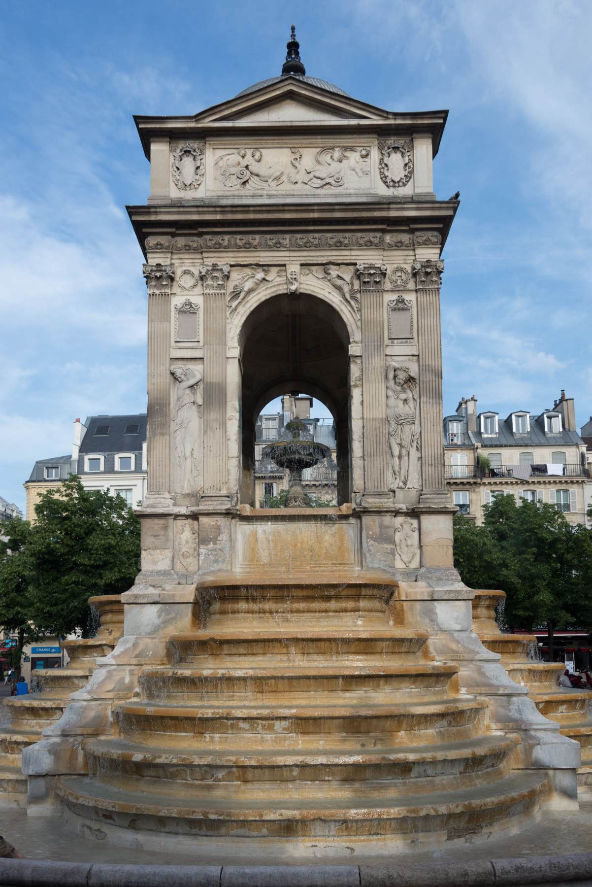 Fontaine des Innocents by GOUJON, Jean