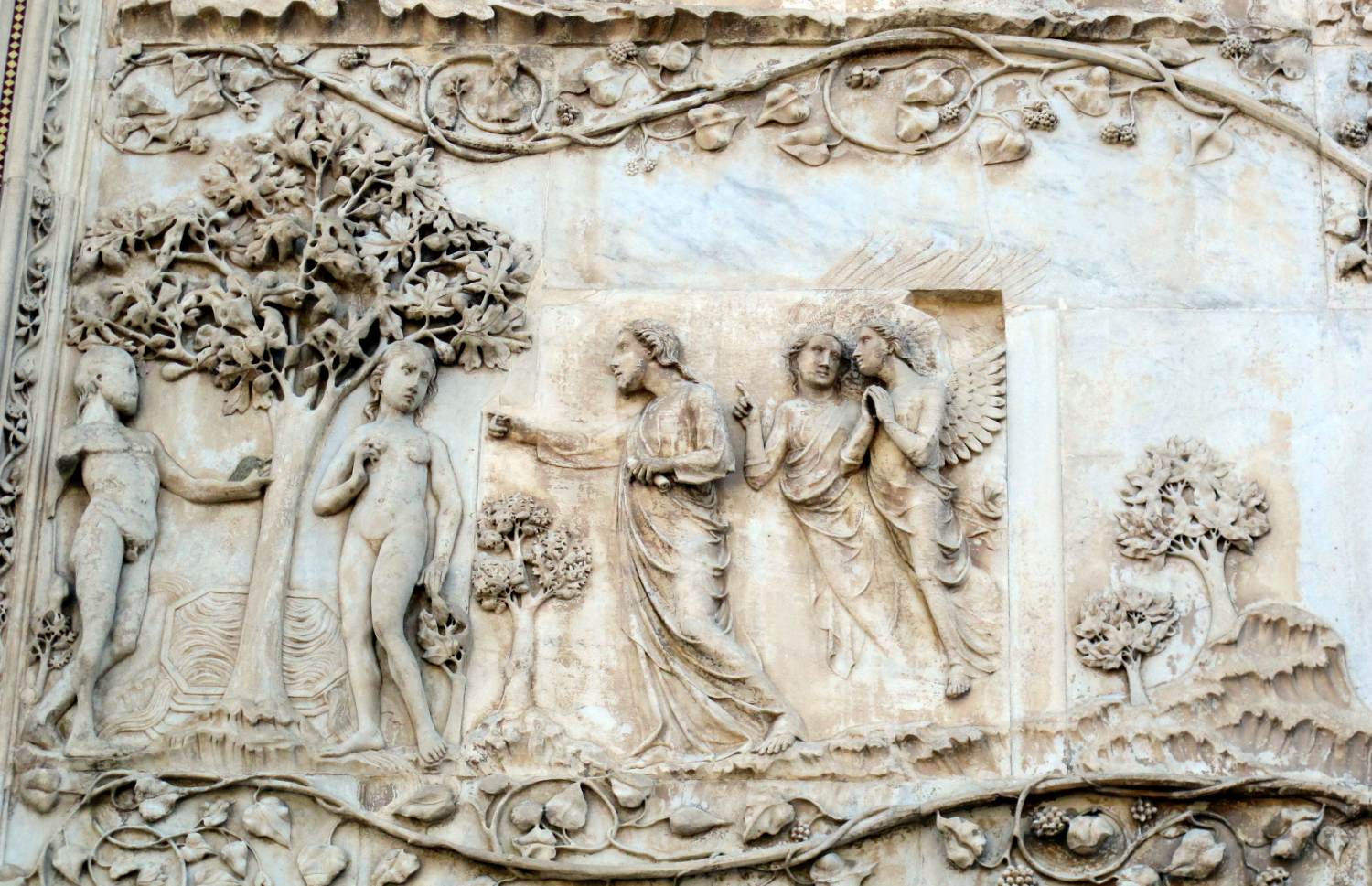 Reliefs on pier 1: Scene 6 by MAITANI, Lorenzo