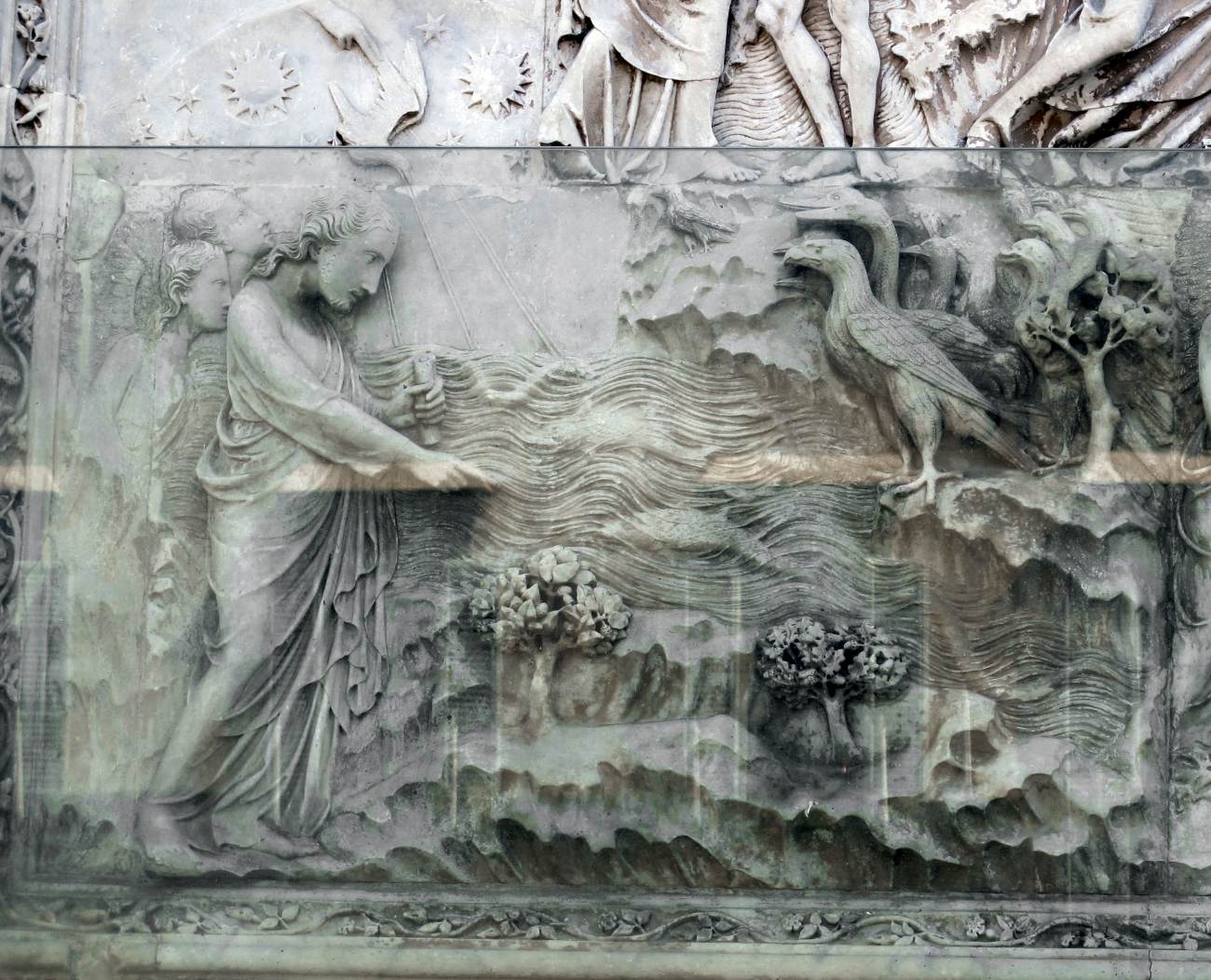 Reliefs on pier 1: Scene 1 by MAITANI, Lorenzo