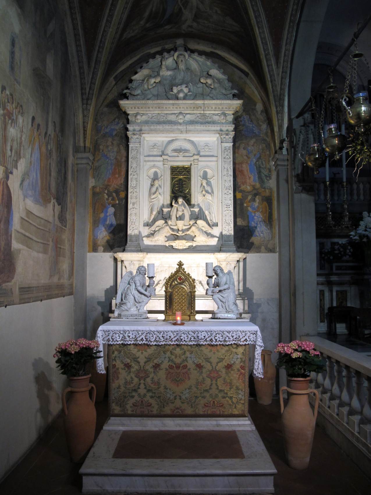 Reliquary Altar by MINO DA FIESOLE