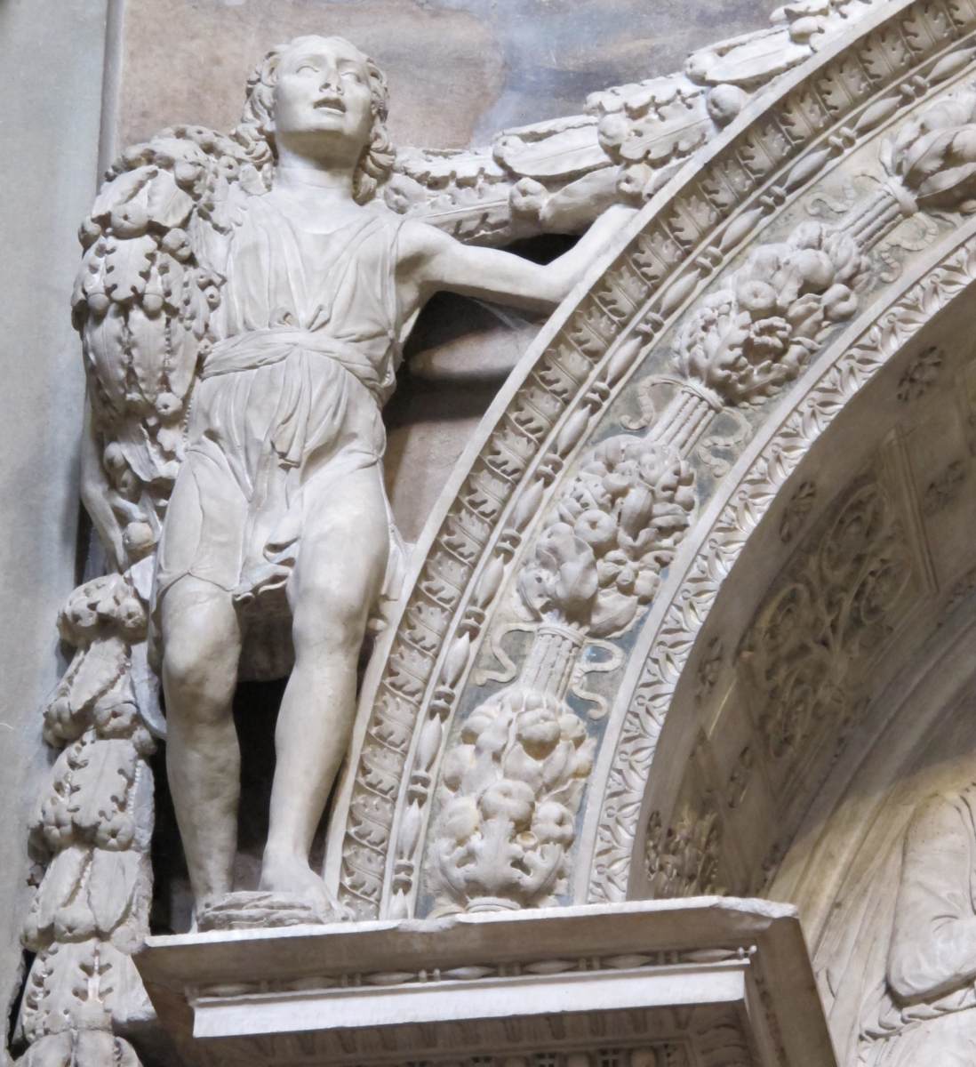 Tomb of Carlo Marsuppini (detail) by DESIDERIO DA SETTIGNANO