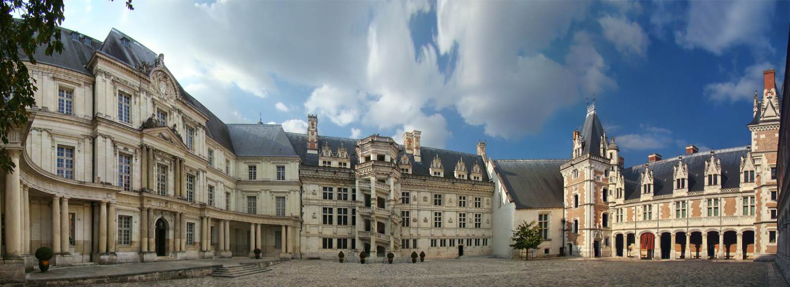 Exterior view by MANSART, François