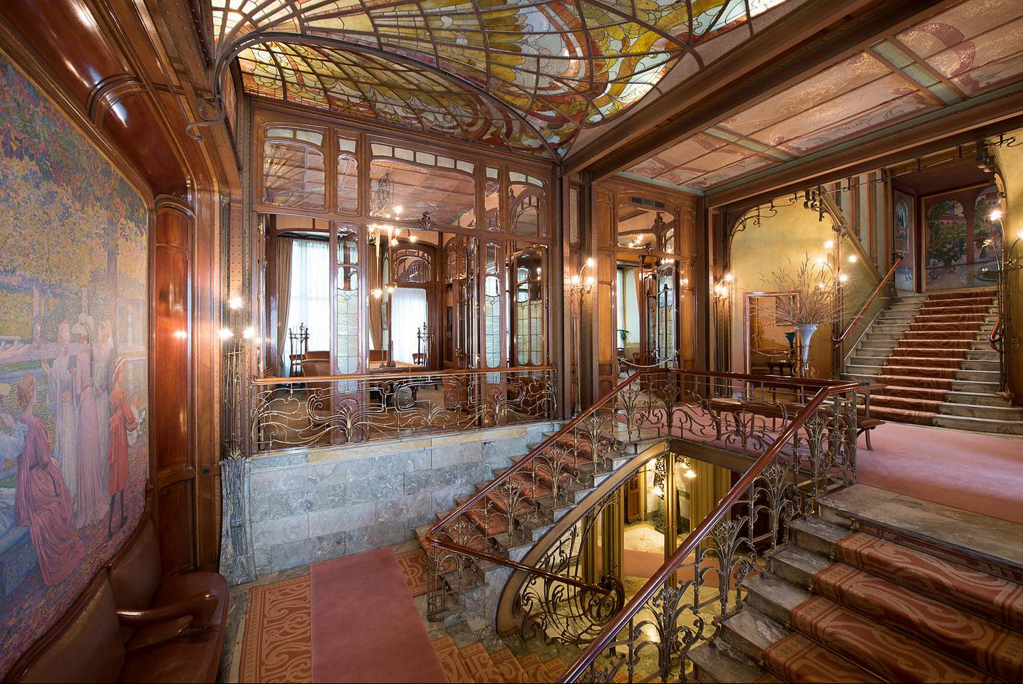 Hôtel Solvay: staircase by