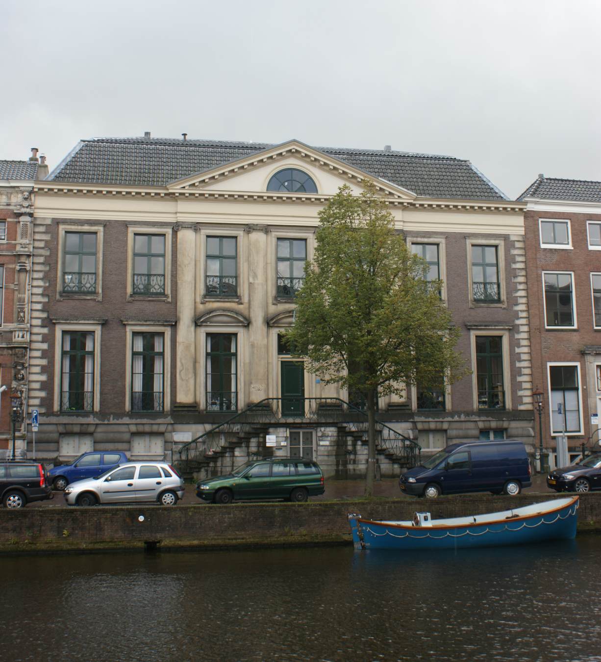 Exterior view by HART, Abraham van der