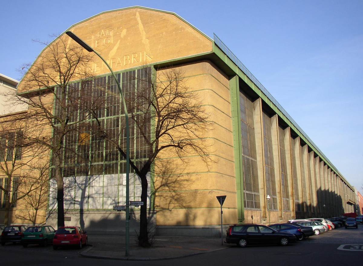 AEG Turbinenfabrik: assembly hall by BEHRENS, Peter