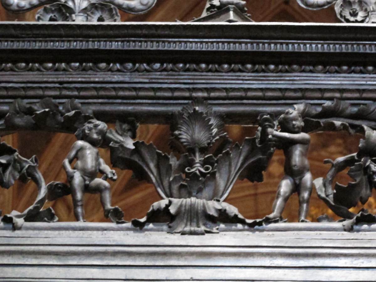 Detail of the grille by MASO DI BARTOLOMMEO