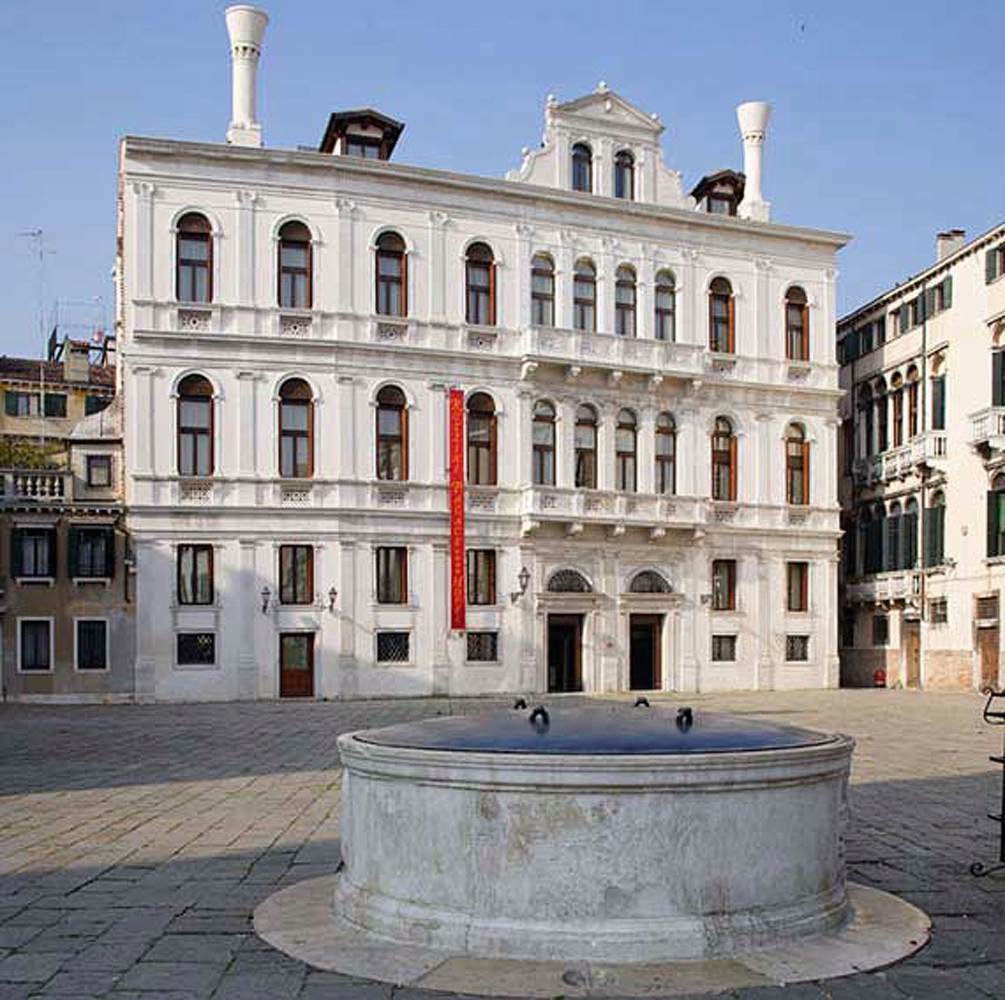 Palazzo Priuli Ruzzini: Façade by MANOPOLA, Bartolomeo