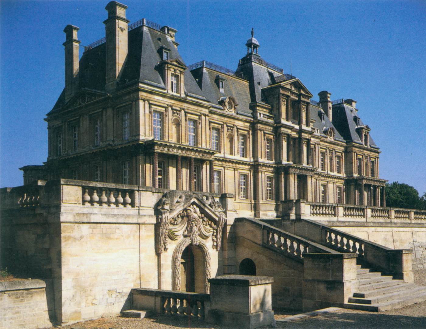 Exterior view by MANSART, François