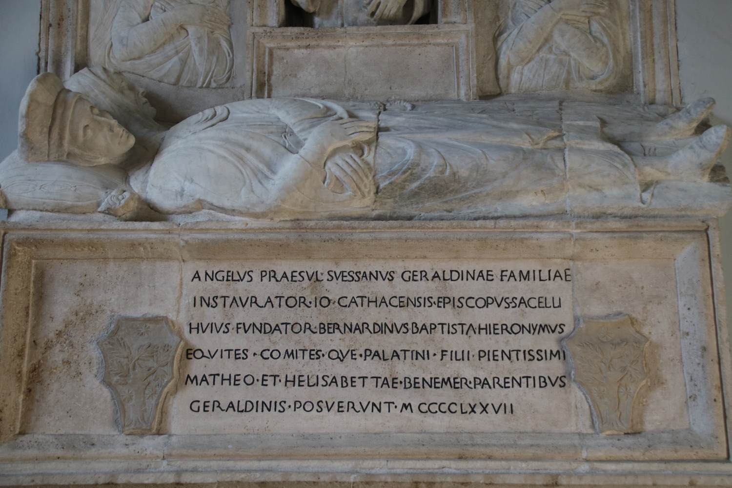 Monument of Matteo and Elisabetta Geraldini (detail) by AGOSTINO DI DUCCIO